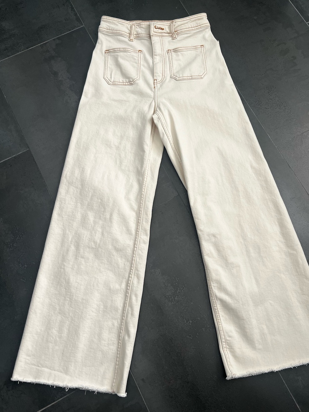 ZARA Patch Pocket Marine Straight Jeans, Cream, Size 4
